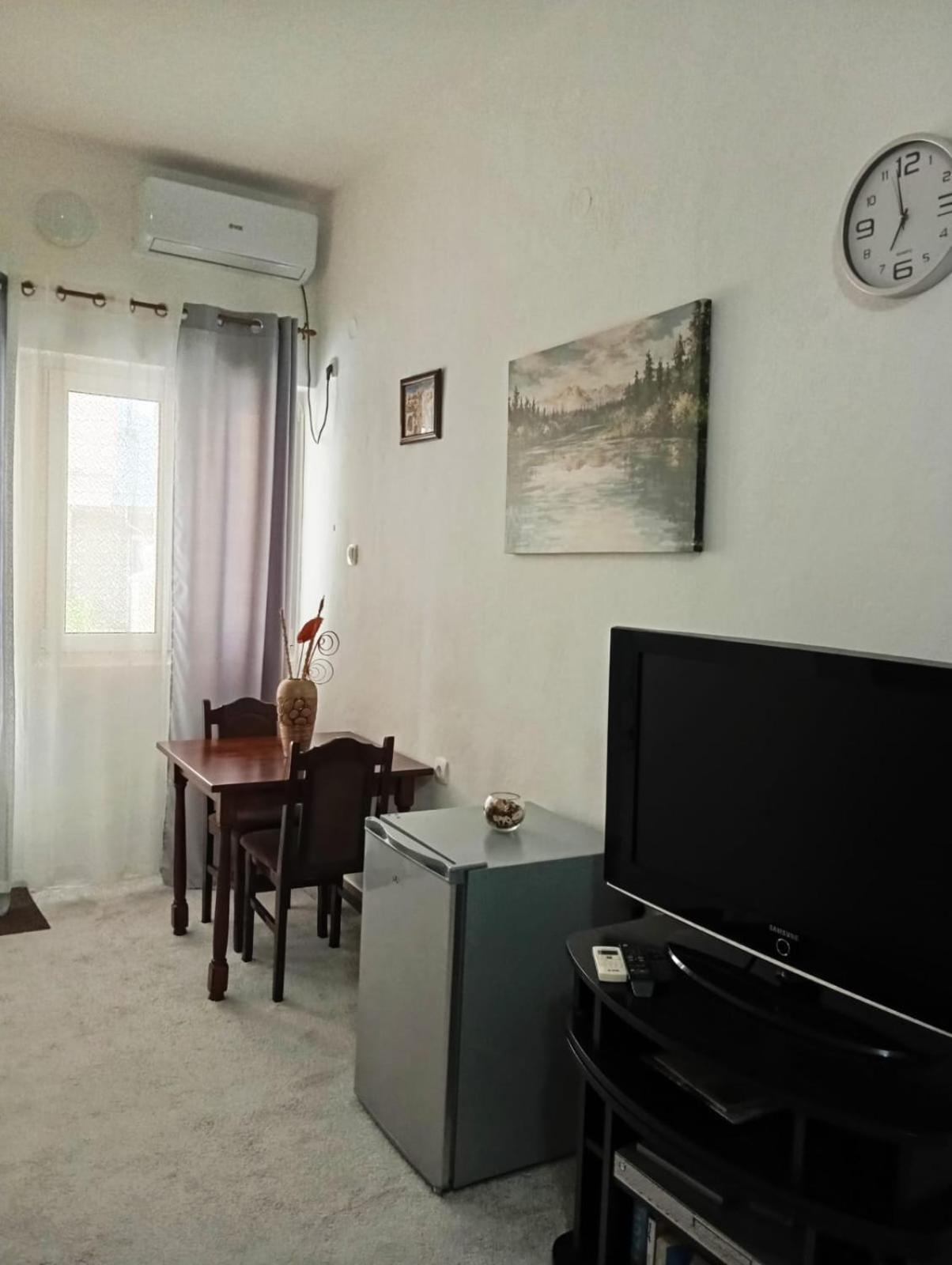 Apartment Deki Studio Котор Экстерьер фото